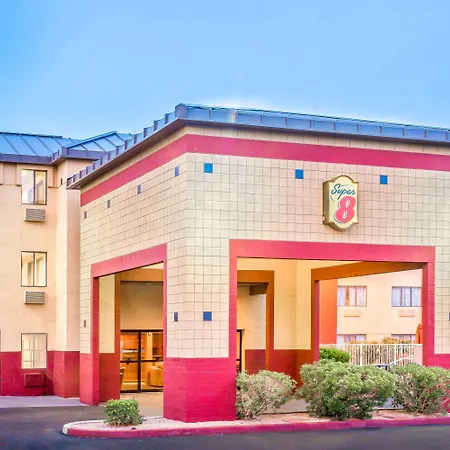 Super 8 By Wyndham Mesa Gilbert Hotel
